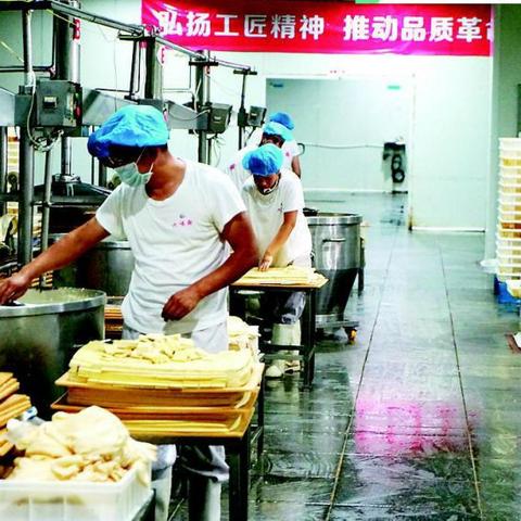 科技在农业中的革新应用，从精准种植到智能监控